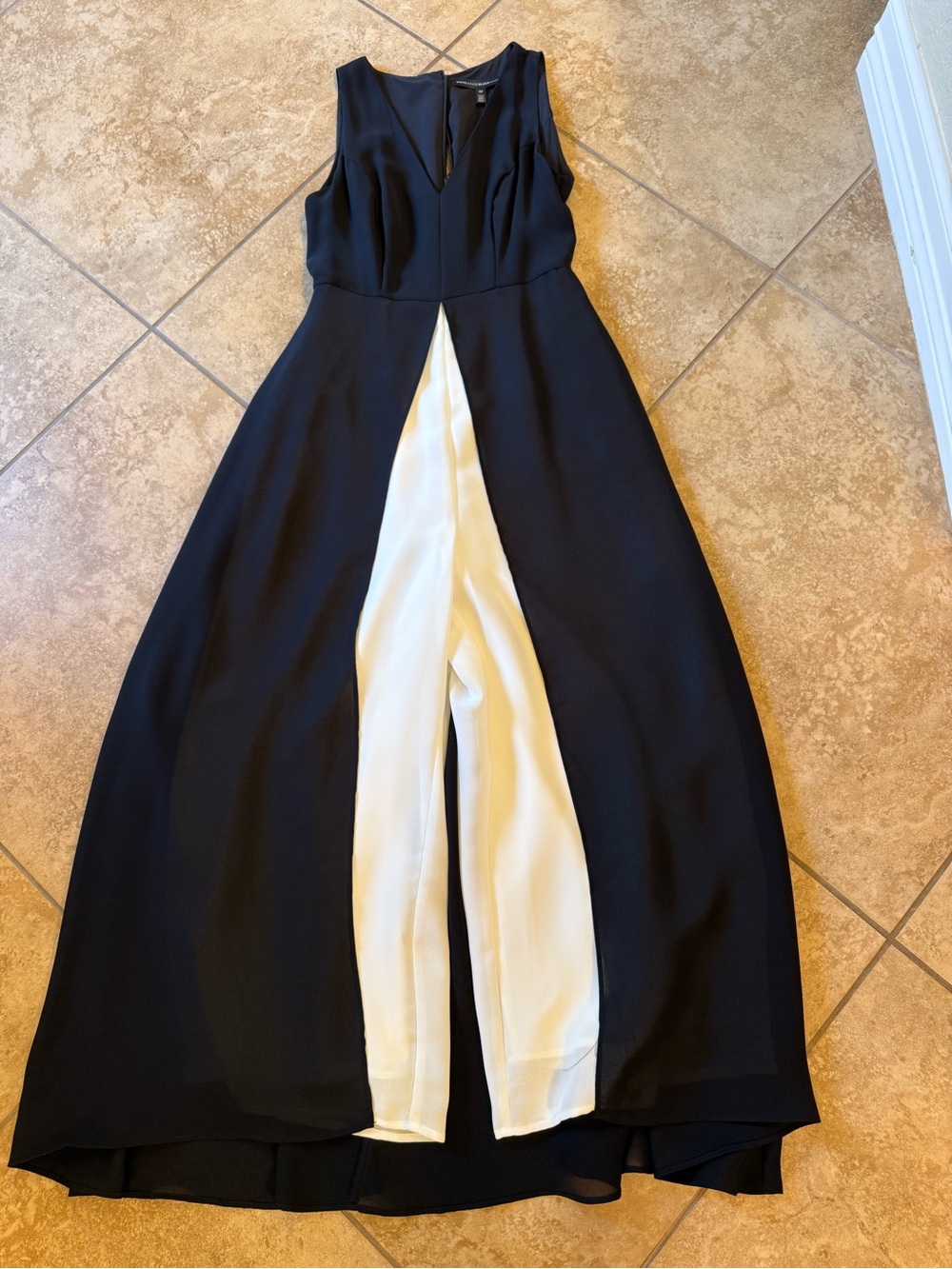 Women’s Black & White Sleeveless Jumpsuit